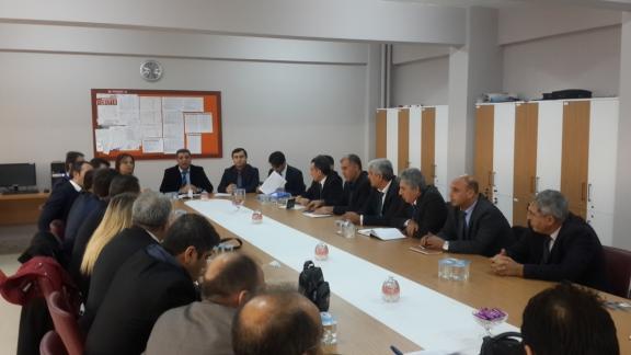 İlçe Milli Eğitim Müdürü Murat Balay Okul Müdürleri İle değerlendirme toplantısı yaptı.